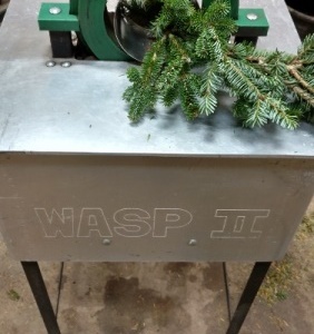 Honey Bee II Garland Machine w/ knee switch